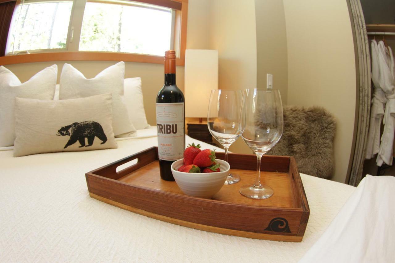 Black Bear Guesthouse توفينو المظهر الخارجي الصورة